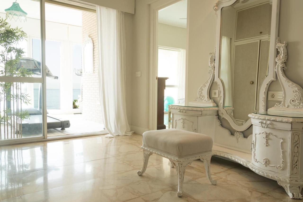 Malagueta Penthouse Premium Apartment Malaga Exterior photo